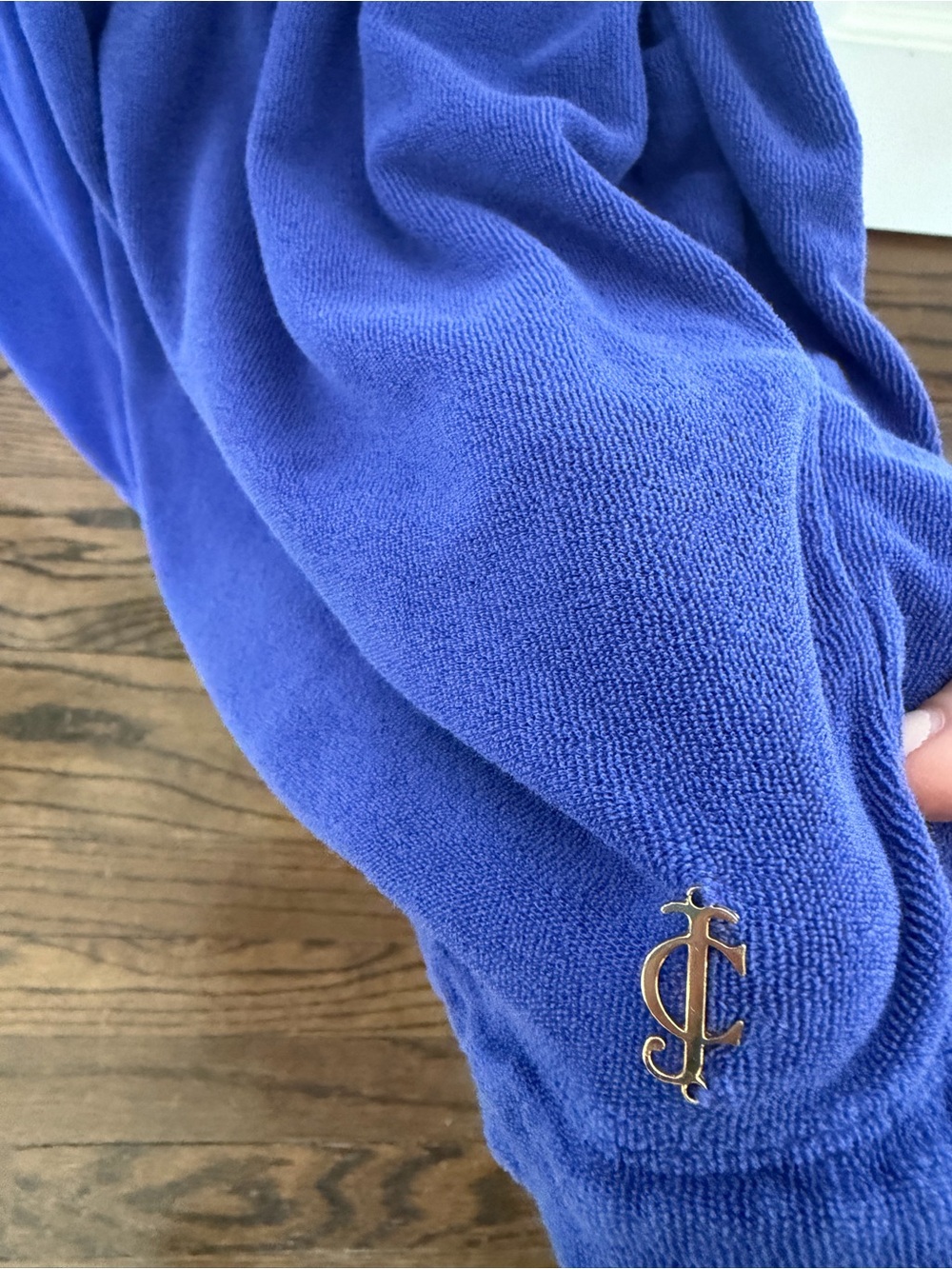 Juicy Couture Cover up - Picture 4 of 4
